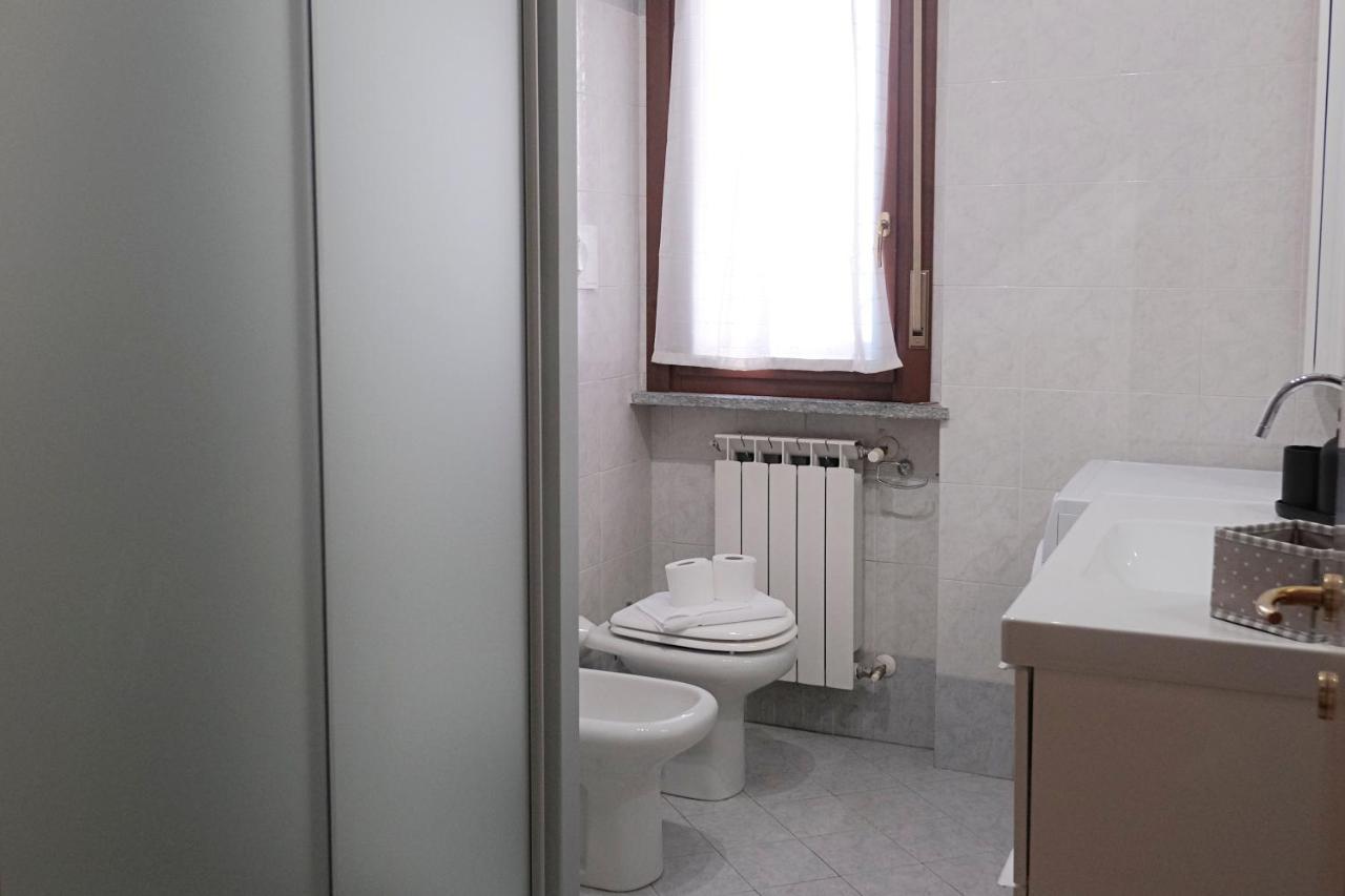 Bwr - Bilocale Con Terrazzo, Via Gonin Appartement